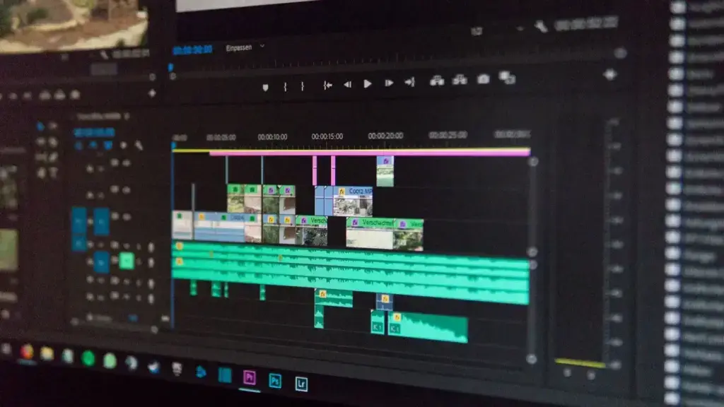 video editing tool rendering a bunch of video and audio clips